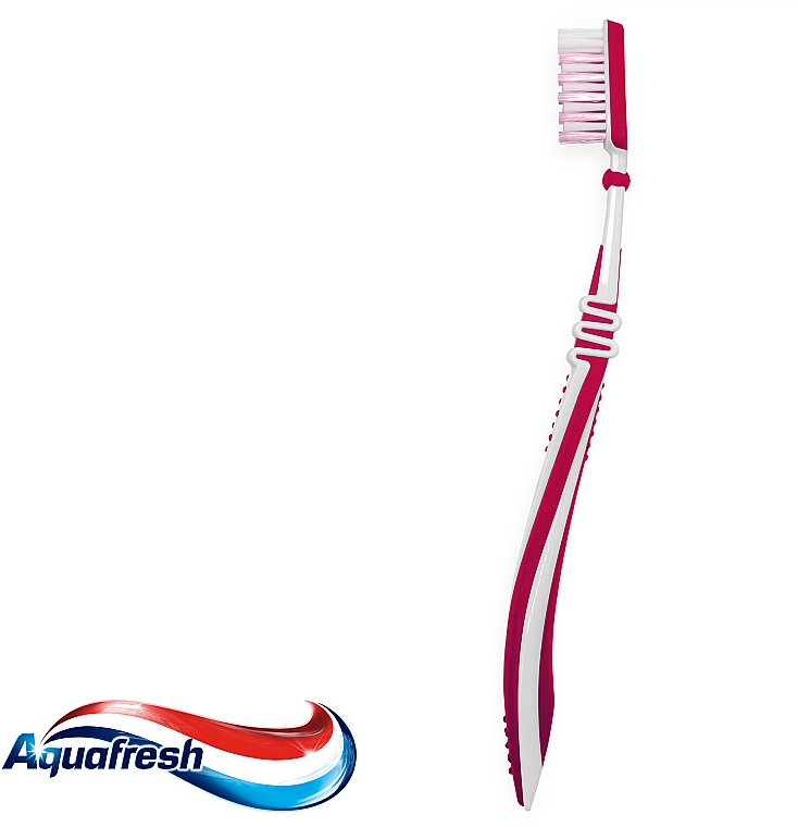 Зубна щітка середня, рожева - Aquafresh In Between — фото N2