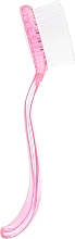 Парфумерія, косметика Щітка з ручкою для видалення пилу, кругла, рожева - Siller Professional