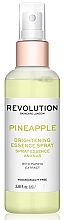 Парфумерія, косметика Освіжальний спрей для обличчя - Revolution Skincare Pineapple Brightening Essence Spray