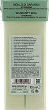 Воск для эпиляции с гиалуроновой кислотой - Arcocere Professional Wax Hyaluronic Acid — фото N2