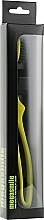 Зубная щетка «Луп Блек Вайтенинг», желтая - Megasmile — фото N1