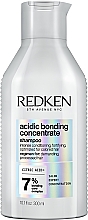 Шампунь для інтенсивного догляду за хімічно пошкодженим волоссям - Redken Acidic Bonding Concentrate Shampoo — фото N1
