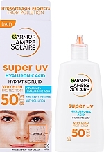 Флюїд для обличчя - Garnier Ambre Solaire Sensitive Advanced Face UV Face Fluid SPF50+ — фото N2