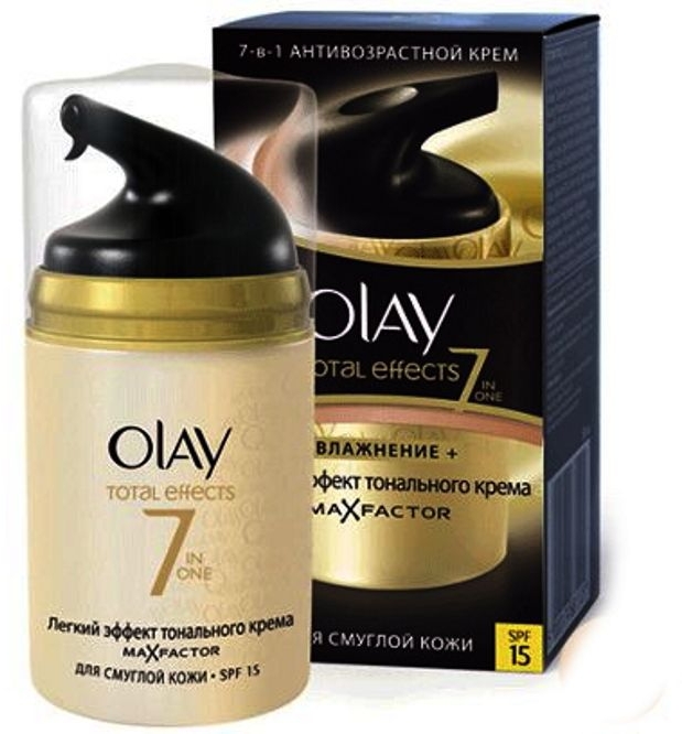 Зволожуючий крем для обличчя з ефектом тонального крему - Olay Total Effects 7 In One Touch of Max Factor Foundation SPF 15