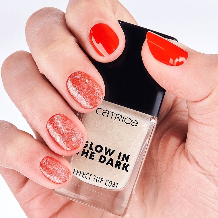 Верхнє покриття для лаку - Catrice Glow In The Dark Effect Top Coat — фото N5