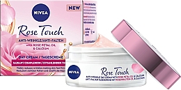 Парфумерія, косметика Антивіковий денний крем для обличчя - NIVEA Rose Touch Day Cream