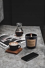 Ароматическая свеча с деревянным фитилем, в круглом стакане - Bispol Fragrance Candle Cedarwood & Vanilla — фото N3