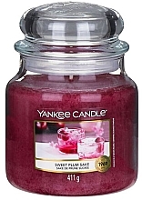 Ароматическая свеча в банке - Yankee Candle Sweet Plum Sake Candle — фото N1