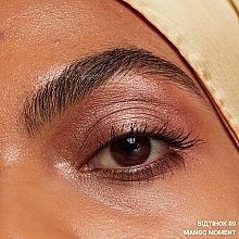 Сияющие жидкие тени для глаз - NYX Professional Makeup Ultimate Glow Shots — фото N17