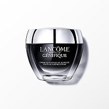 Дневной крем-активатор молодости кожи лица - Lancome Genifique Youth Activating Day Cream  — фото N1