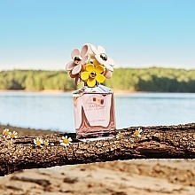 Marc Jacobs Daisy Eau So Fresh - Туалетная вода — фото N4