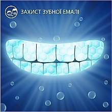 Зубная паста для детей, 6-12 лет - Oral-B Pro Junior 6-12 Early Cavity Defence Fluoride Toothpaste — фото N4