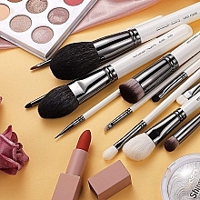 Набор кистей для макияжа - Eigshow Beauty Makeup Brush Master Bright Silver — фото N3