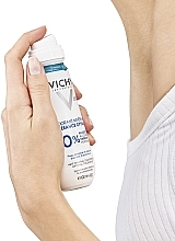 Мінеральний дезодорант для дуже чутливої шкіри - Vichy Deodorant Mineral Spray 48H — фото N5