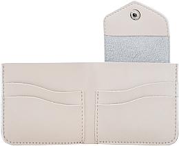 Гаманець бежевий у подарунковій коробці "Classy" - MAKEUP Bi-Fold Wallet Beige — фото N3