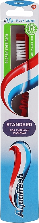 Зубная щетка средней жесткости "Standard", красная - Aquafresh Standard Medium  — фото N1