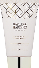 Набір - Baylis & Harding Jojoba, Vanilla & Almond Oil (f/lot/140ml + bath/salt/100g + slippers) — фото N4