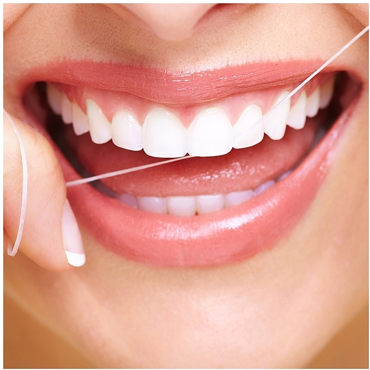 Зубная нить «Мятная» - Oral-B Essential Floss — фото N4