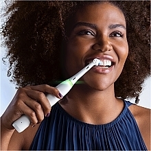 Набір електричних зубних щіток, чорна та блакитна + футляр - Oral-B iO Series 3 Duo — фото N6