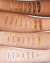 Тональная основа - Huda Beauty Easy Blur Foundation (мини) — фото N2