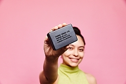 Очищающее угольное мыло для проблемной кожи лица - Carbon Theory Facial Cleansing Bar — фото N4