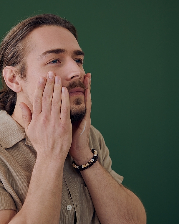 Ультразаспокійливий бальзам для обличчя - NIVEA MEN Sensitive Pro Ultra Calming Facial Balm — фото N7