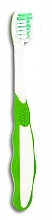 Детская зубная щетка, мягкая, от 3 лет, белая с салатовым - Wellbee Toothbrush For Kids — фото N1