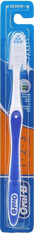 Зубна щітка, 40 середня, синя з ковпачком - Oral-B 1 2 3 Classic 40 Medium — фото N1