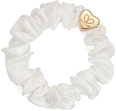 Шелковая резинка для волос, золотое сердце, кремовая - By Eloise London Gold Heart Silk Scrunchie Cream — фото N2