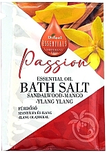 Духи, Парфюмерия, косметика Соль для ванн "Страсть" - Difeel Essentials Passion Bath Salt Sandalwood, Mango, Ylang Ylang