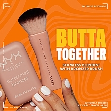 Пензель для бронзера, для плавного розтушовування - Nyx Professional Make Up Buttermelt Bronzer Brush — фото N4