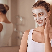 Грязьова маска для обличчя - Ahava Mineral Radiance Instant Detox Mud Mask — фото N8