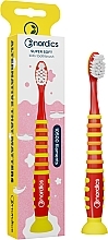 Духи, Парфюмерия, косметика Детская зубная щетка "Ракета", красная с желтым - Nordics Super Soft Kids Toothbrush 10500