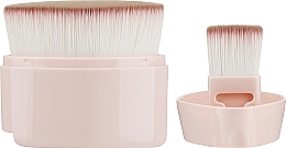 Пензлик для макіяжу - Eigshow Beauty F666-Pink — фото N2