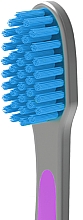 Ультрамягкая зубная щетка для эффективной чистки зубов, фиолетовая - Colgate — фото N6