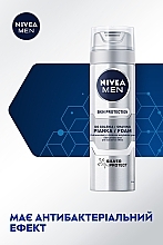 Піна для гоління "Срібний захист" з іонами срібла - NIVEA MEN Silver Protect Shaving Foam — фото N4