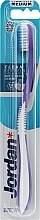 Парфумерія, косметика Зубна щітка для чутливих зубів і ясен, бузкова - Jordan Clean Between