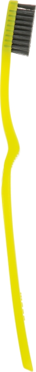 Зубная щетка "Софт Блек Вайтенинг", желтая - Megasmile — фото N2