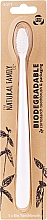 Парфумерія, косметика Біорозкладана зубна щітка, біла - The Natural Family Co Biodegradable Toothbrush