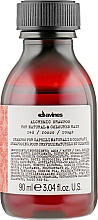 Шампунь для натурального і фарбованого волосся (червоний) - Davines Alchemic Shampoo — фото N1