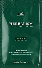 Шампунь успокаивающий с травяными экстрактами - La'dor Herbalism Shampoo (пробник) — фото N1
