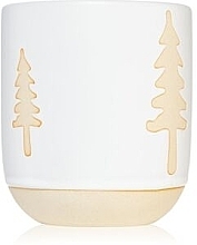 Ароматична свічка у склянці, біла із золотом - Paddywax Cypress & Fir Ceramic Candle With Tree Pattern & Wooden Wick White — фото N2