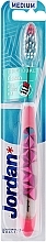 Парфумерія, косметика Зубна щітка середня, рожево-фіолетові візерунки - Jordan Individual Clean Medium Head