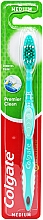 Парфумерія, косметика Зубна щітка "Прем'єр" середньої жорсткості №2, бірюзова - Colgate Premier Medium Toothbrush