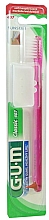 Зубная щетка "Classic 407", мягкая, розовая - G.U.M Soft Compact Toothbrush — фото N1