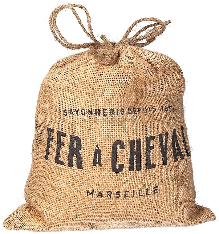 Растительное марсельское мыло в хлопьях - Fer A Cheval Olive Marseille Soap Flakes — фото N1