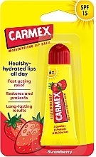 Бальзам для губ в тюбике "Клубника" - Carmex Lip Balm — фото N3