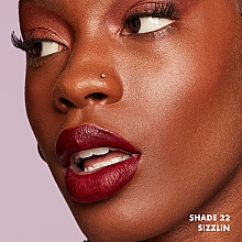 Жидкая матовая помада для губ - NYX Professional Makeup Lip Lingerie XXL — фото N32