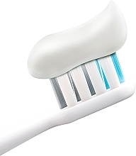 Зубная паста "Прополис" Защита десен с фтором - Colgate Propolis — фото N6