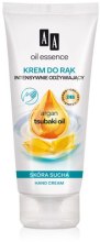 Духи, Парфюмерия, косметика Увлажняющий крем для сухой кожи рук - AA Oil Essence Hand Cream